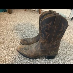 leather cowgirl boots